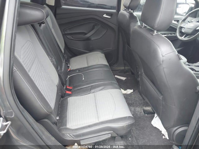 1FMCU0GD0JUB47676 Ford ESCAPE SE