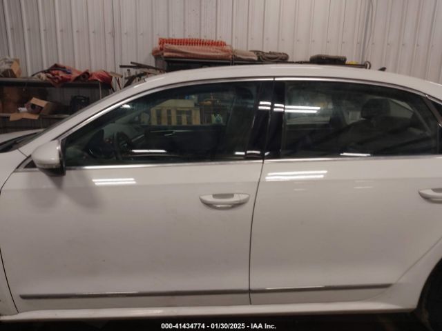 1VWCM7A30HC079244 Volkswagen Passat V6 Sel Premium