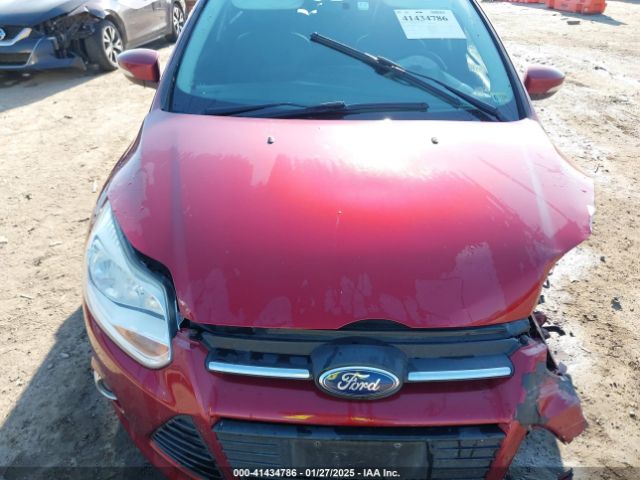 1FADP3K2XEL103550 Ford FOCUS SE