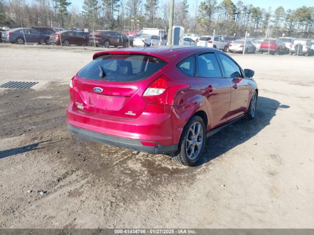 1FADP3K2XEL103550 Ford FOCUS SE