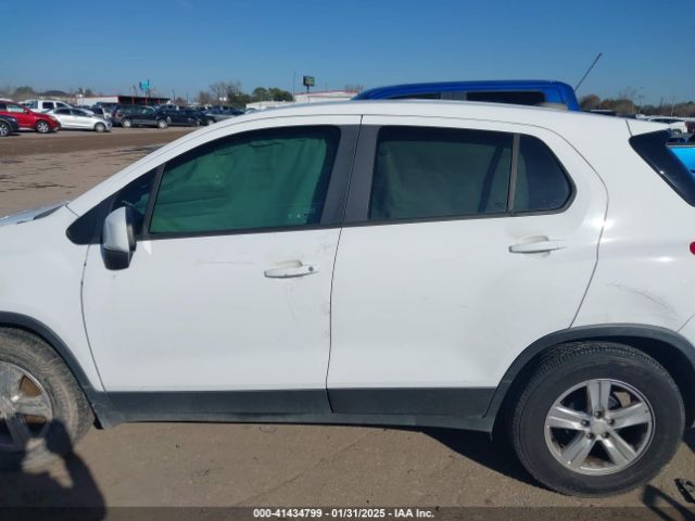 3GNCJKSB9LL311493 Chevrolet Trax Fwd Ls