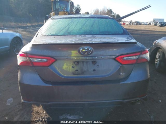4T1B11HK1JU106092 Toyota CAMRY SE