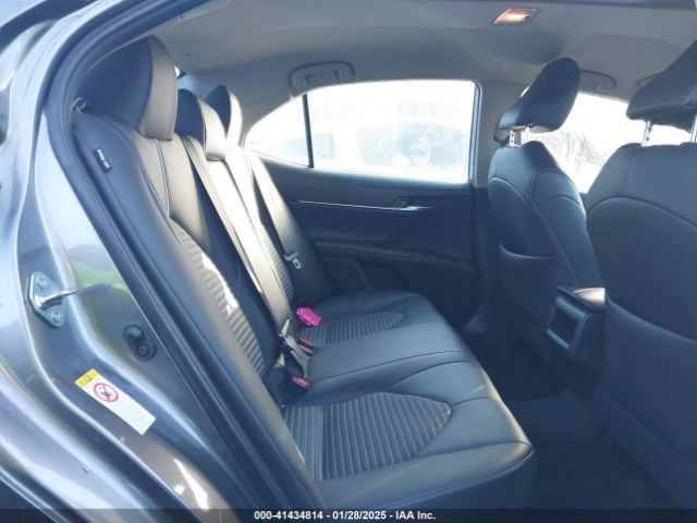 4T1B11HK1JU106092 Toyota CAMRY SE