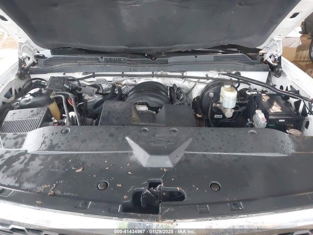 3GCUKREH8EG388693 Chevrolet Silverado 1500 1lt