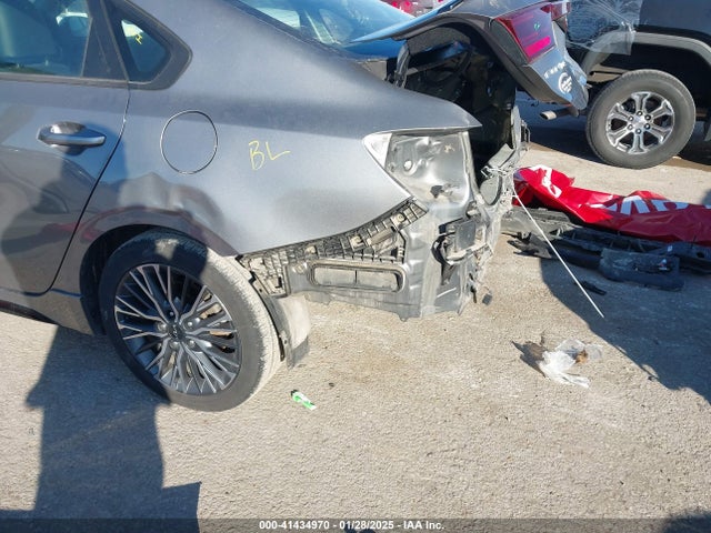 3KPF54AD7PE632192 KIA Forte Gt-line