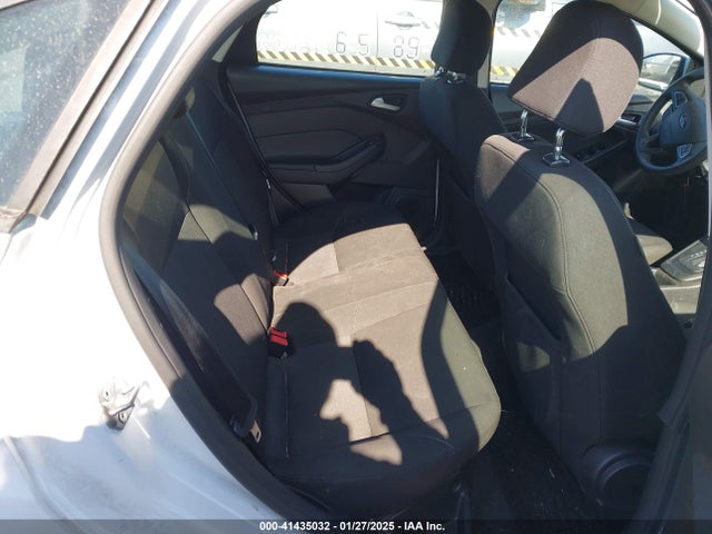 Ford FOCUS SE 2017 1FADP3F27HL321590 Image 8