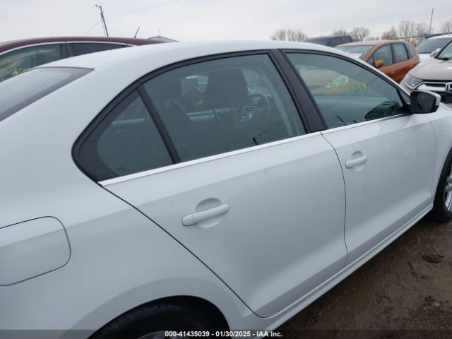 3VW2B7AJ1HM364758 Volkswagen Jetta 1.4t S