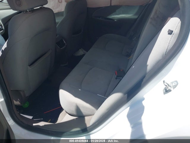 1G1ZE5ST2GF217191 Chevrolet MALIBU 1LT
