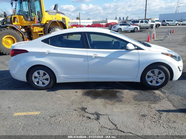 Hyundai ELANTRA SE 2016 5NPDH4AE8GH666967 Image 13
