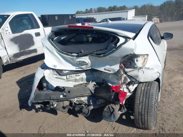 KMHTC6AE4GU297211 Hyundai Veloster Turbo