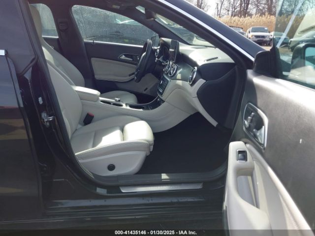 WDDSJ4GB7KN707306 Mercedes-Benz CLA 250 4MATIC