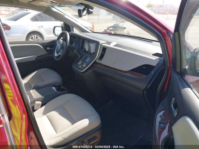 5TDDK3DC3FS112783 Toyota Sienna Limited Premium 7 Passenger