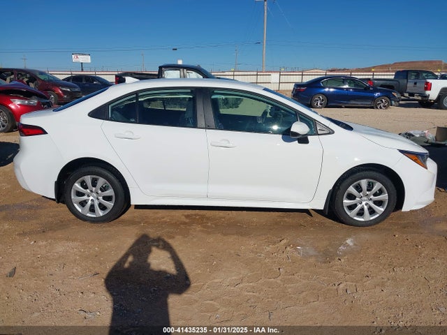 Toyota COROLLA LE 2025 5YFB4MDE0SP260255 Image 13