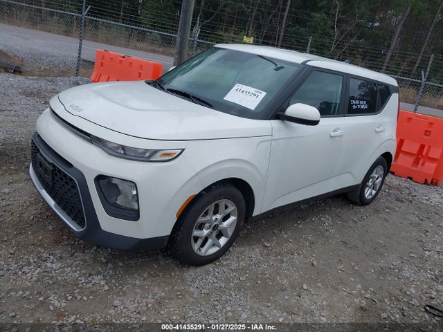 KIA SOUL LX 2022 KNDJ23AU9N7155114 Image 2