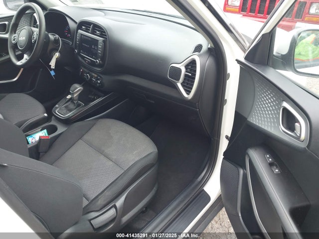 KIA SOUL LX 2022 KNDJ23AU9N7155114 Image 5