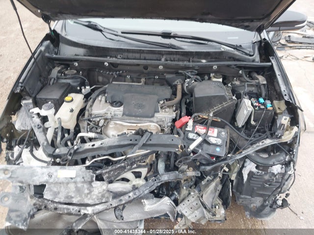 2T3WFREV8JW434875 Toyota Rav4 Adventure/xle