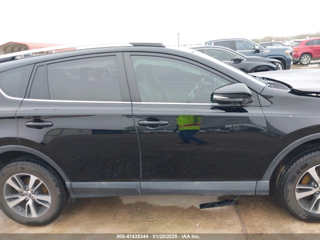 2T3WFREV8JW434875 Toyota Rav4 Adventure/xle
