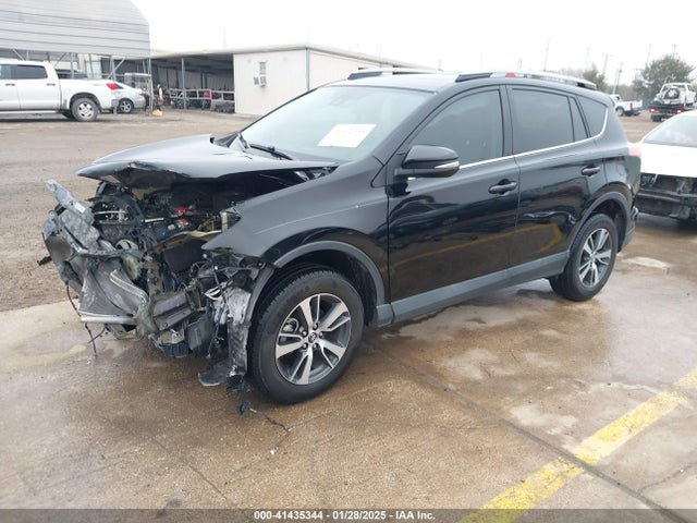 2T3WFREV8JW434875 Toyota Rav4 Adventure/xle