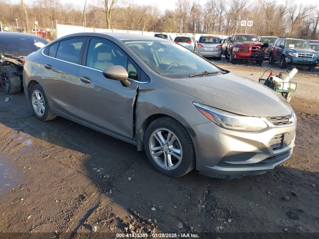 Chevrolet Cruze Lt Auto 2018 1G1BE5SM8J7104082 Image 1