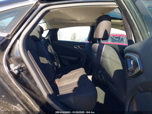 1C3CCCAB7FN582961 Chrysler 200 Limited