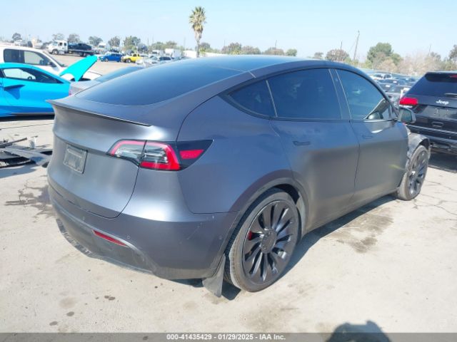 7SAYGDEF9NF488797 Tesla Model Y Performance Dual Motor All-wheel Drive
