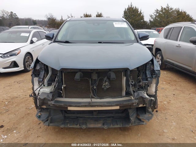 5TDKZRFH5KS317479 Toyota Highlander Xle