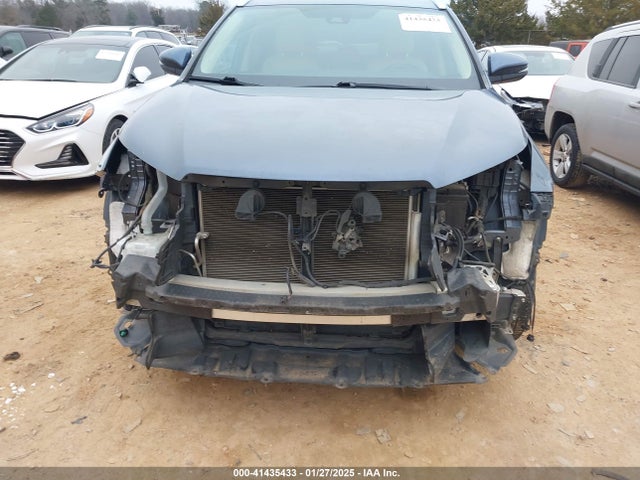 5TDKZRFH5KS317479 Toyota Highlander Xle