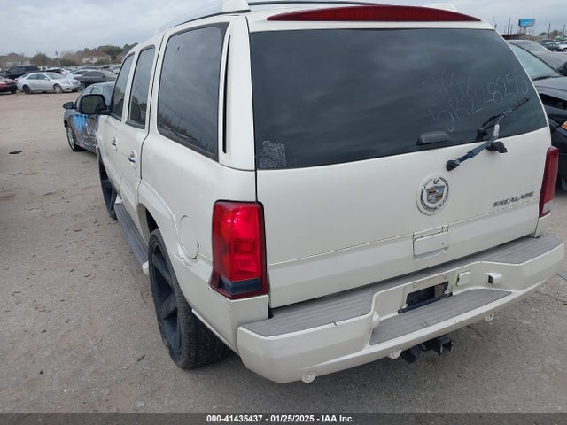 2005 CADILLAC ESCALADE 1GYEK63NX5R228255 Photo 2