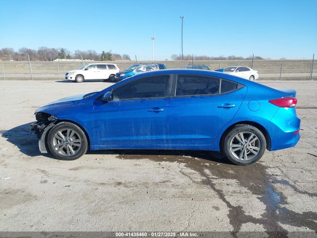 5NPD84LF2JH401832 Hyundai ELANTRA SEL