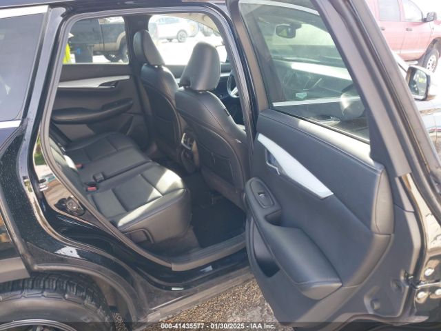 3PCAJ5M35KF125390 Infiniti Qx50 Essential/luxe/pure
