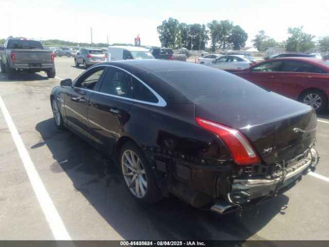 2011 JAGUAR XJ SAJWA1CB5BLV09952 Photo 2