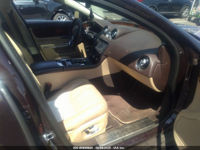2011 JAGUAR XJ SAJWA1CB5BLV09952 Photo 4