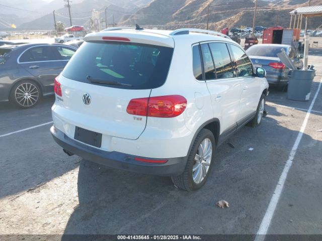 WVGAV7AX9GW501885 Volkswagen TIGUAN SE