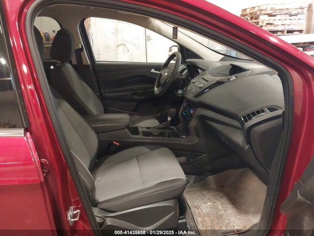 1FMCU9G91HUD45788 Ford ESCAPE SE