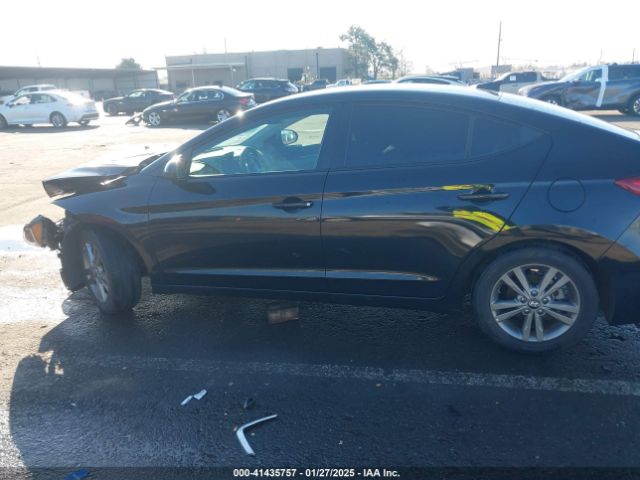 5NPD84LFXJH249752 Hyundai ELANTRA SEL