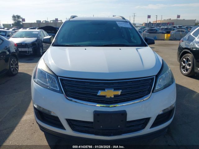 1GNKRFKD4HJ352528 Chevrolet Traverse Ls