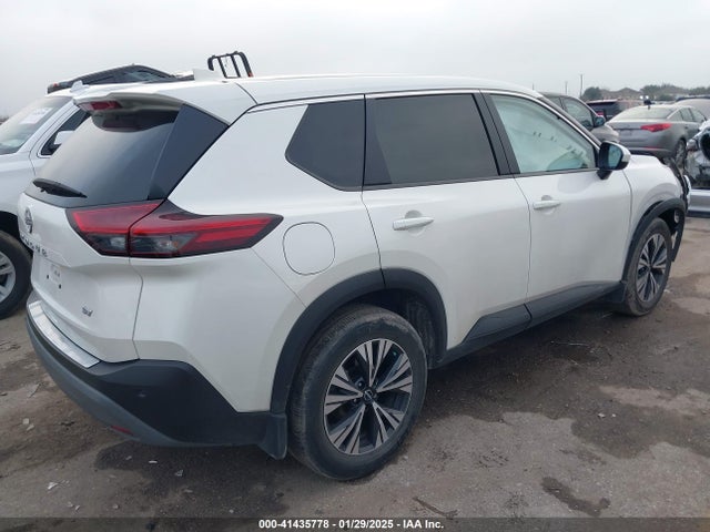 JN8BT3BAXPW426832 Nissan Rogue Sv Fwd