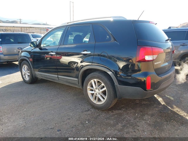 KIA SORENTO LX 2015 5XYKT4A67FG570879 Image 3