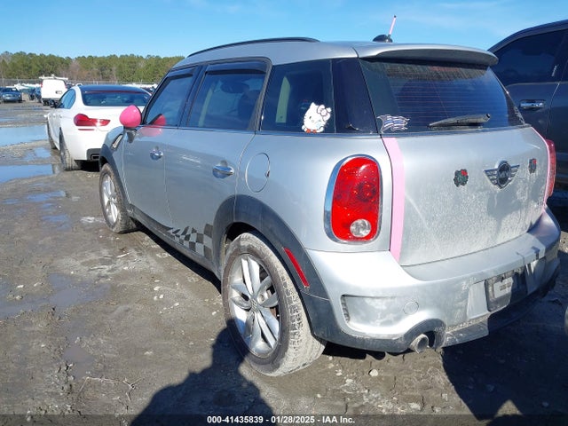 2011 MINI COOPER S COUNTRYMAN WMWZC3C52BWL79426 Photo 2
