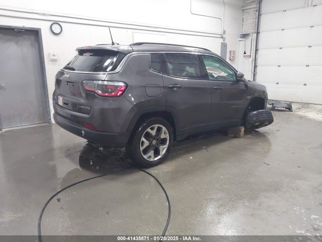 Jeep 2018 2018 3C4NJDCB2JT393818 Image 4