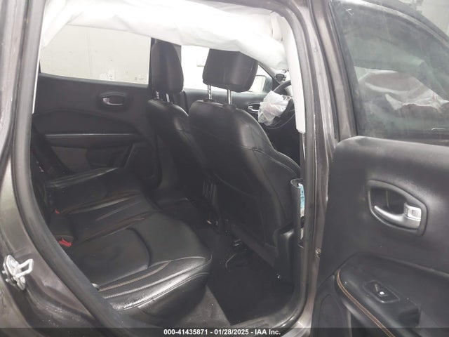 Jeep 2018 2018 3C4NJDCB2JT393818 Image 8
