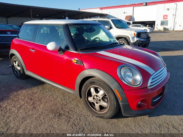 2011 MINI COOPER WMWSU3C52BT091762 Photo 0