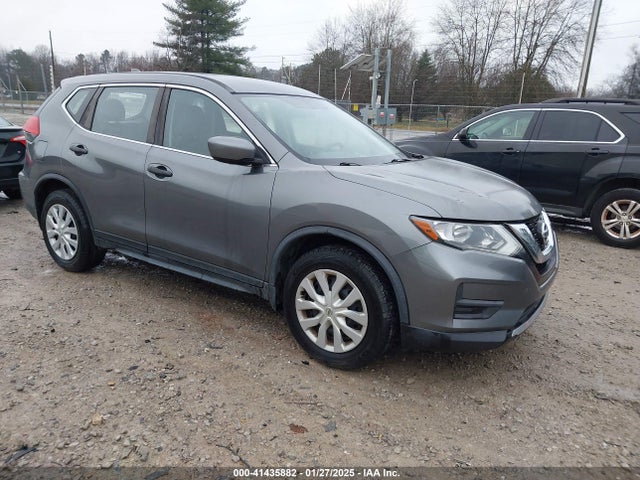Nissan ROGUE S 2017 JN8AT2MT7HW134190 Image 1