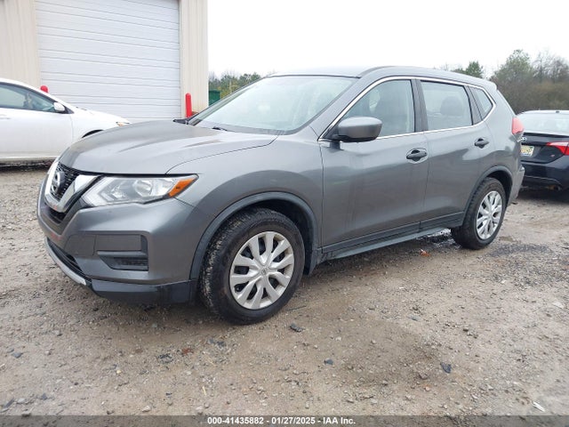 Nissan ROGUE S 2017 JN8AT2MT7HW134190 Image 2