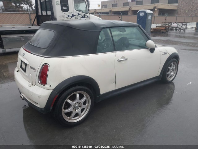 2007 MINI COOPER S WMWRH33567TL95428 Photo 3
