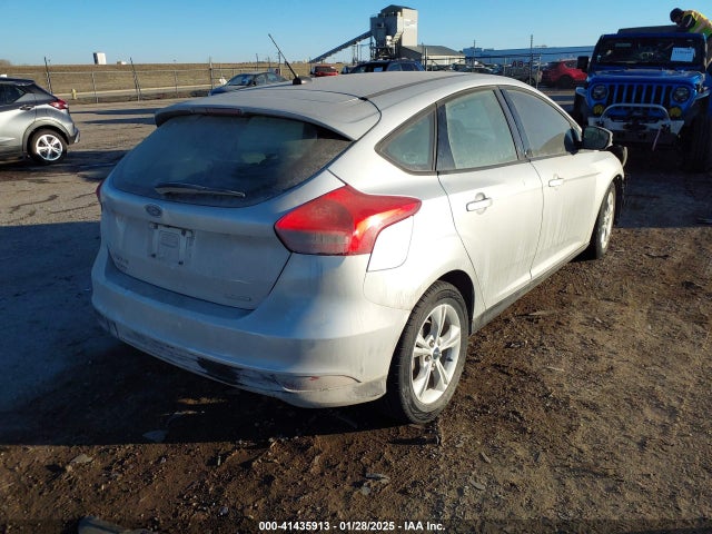 Ford FOCUS SE 2015 1FADP3K27FL317168 Image 4