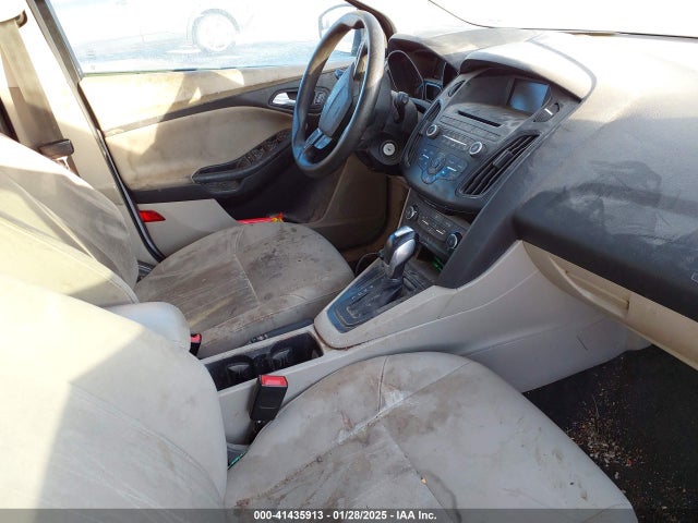 Ford FOCUS SE 2015 1FADP3K27FL317168 Image 5