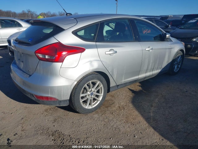 Ford FOCUS SE 2015 1FADP3K27FL292515 Image 4