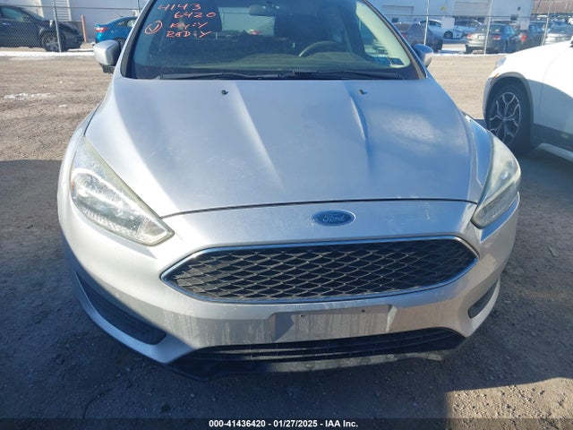 Ford FOCUS SE 2015 1FADP3K27FL292515 Image 6