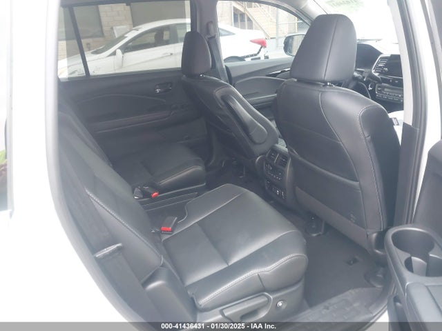 5FNYF5H68MB001296 Honda Pilot 2wd Touring 7 Passenger